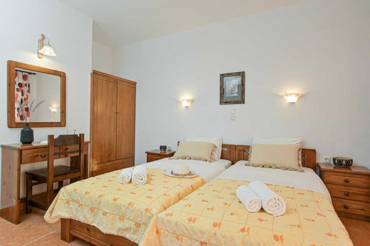 Alykes Studios & Suites Agios Prokopios  Exterior foto