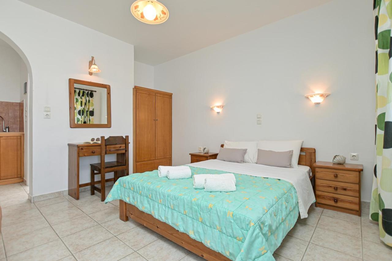 Alykes Studios & Suites Agios Prokopios  Exterior foto