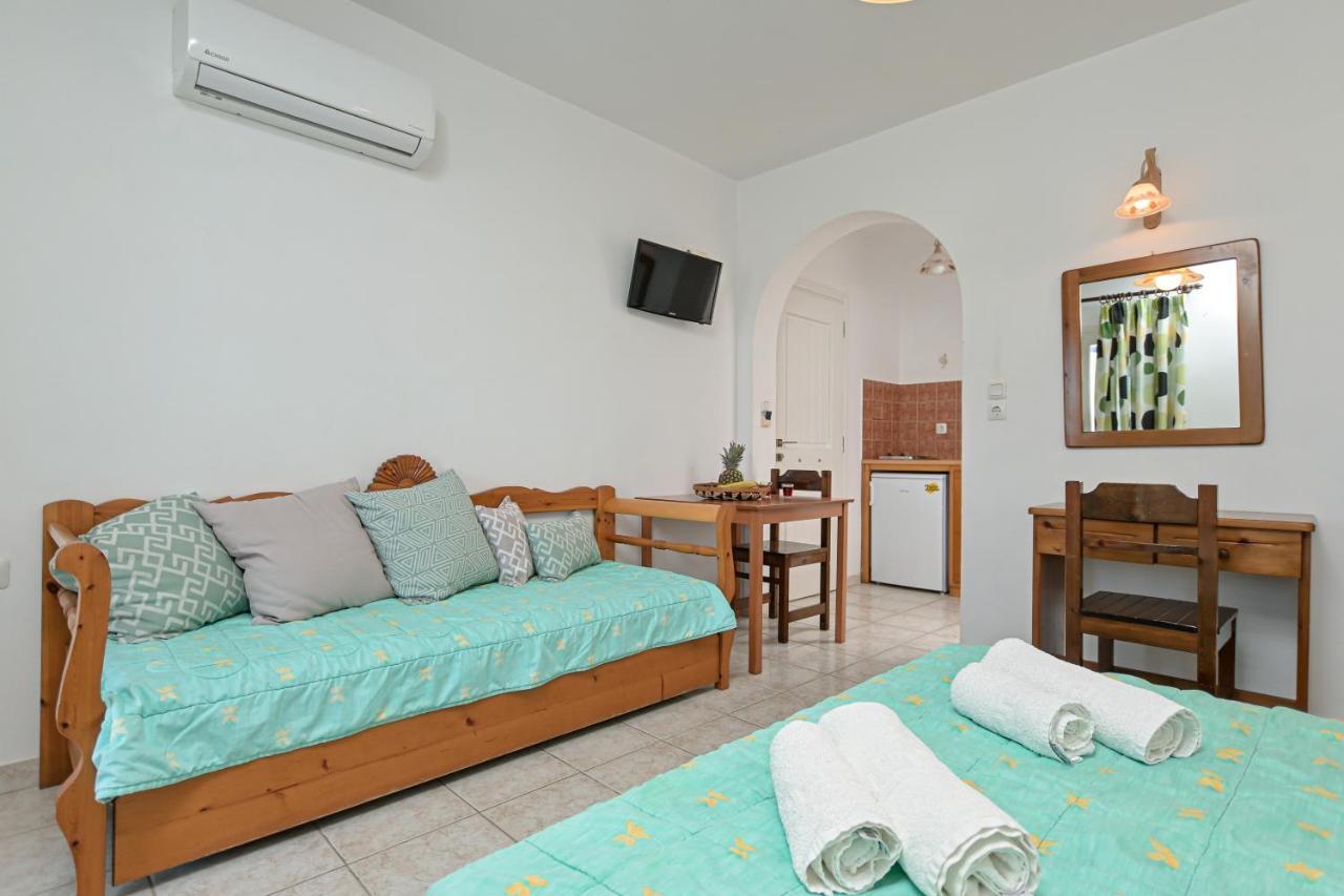 Alykes Studios & Suites Agios Prokopios  Exterior foto